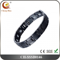 Single Line Men‘s Magnetic Bracelet SSSB0146